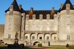 Le château de la Roche Courbon