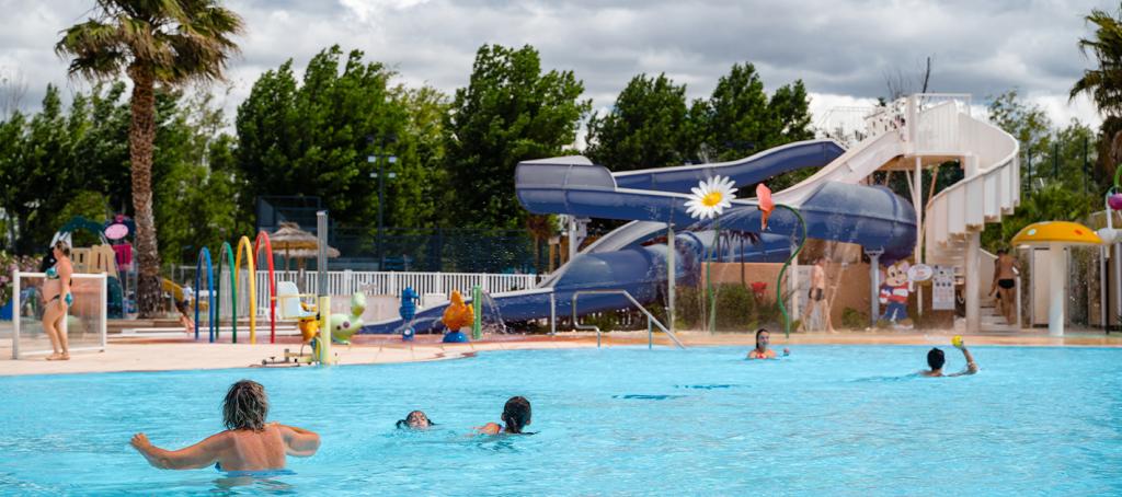 Piscine du camping Les Sables du Midi