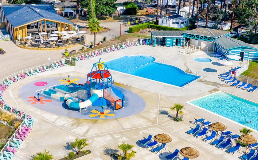 Vue aérienne piscines du camping Les Dunes de Contis